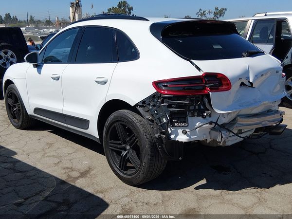 2015 PORSCHE MACAN S — I3