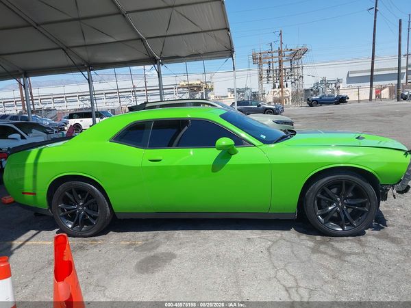2017 DODGE CHALLENGER SXT