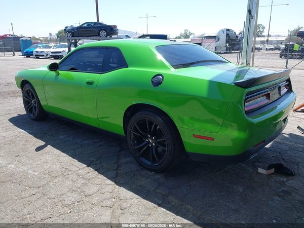 2017 DODGE CHALLENGER SXT
