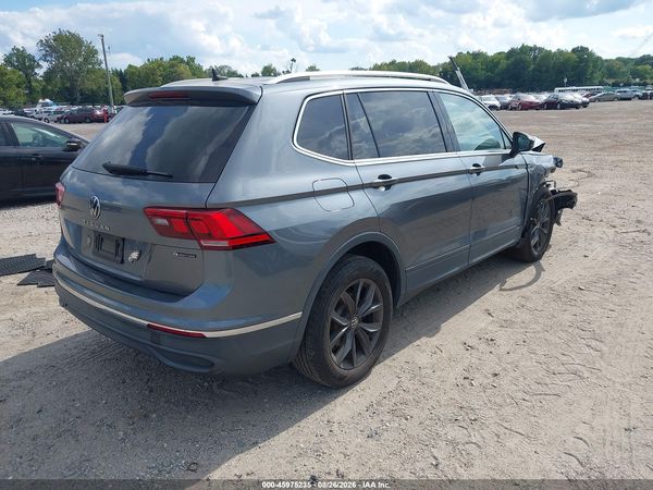 2022 VOLKSWAGEN TIGUAN 2.0T SE — I4