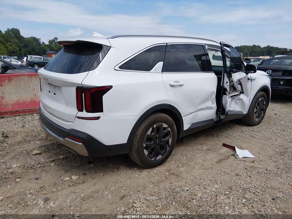 2024 KIA SORENTO S — I4