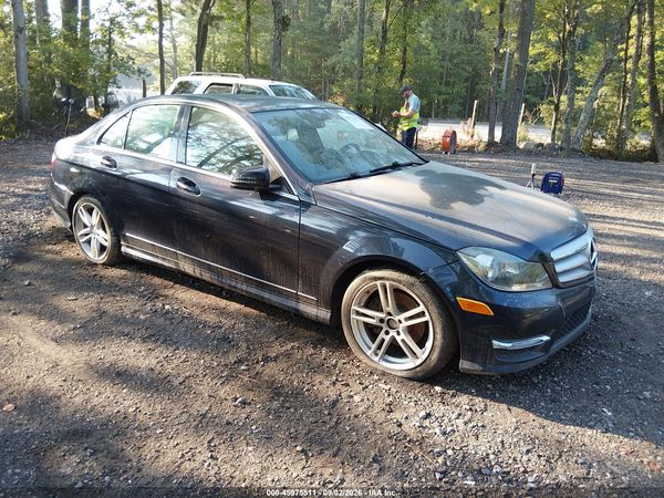 2012 MERCEDES-BENZ C 300 — I1