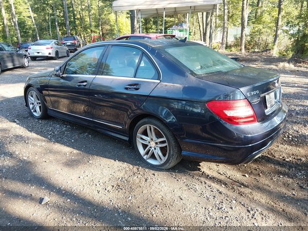 2012 MERCEDES-BENZ C 300 — I3