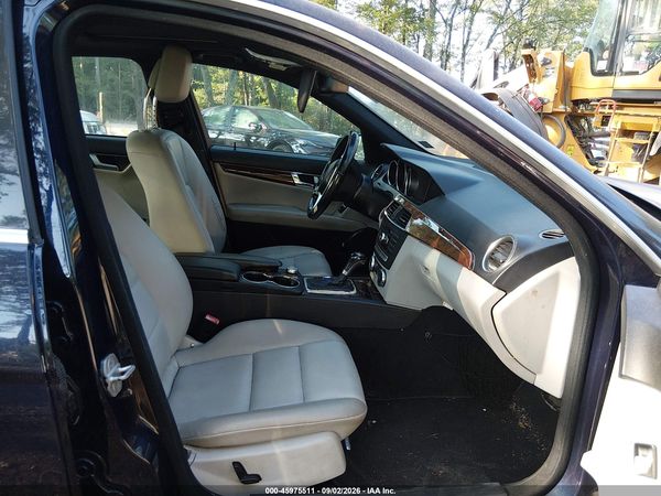 2012 MERCEDES-BENZ C 300 — I5