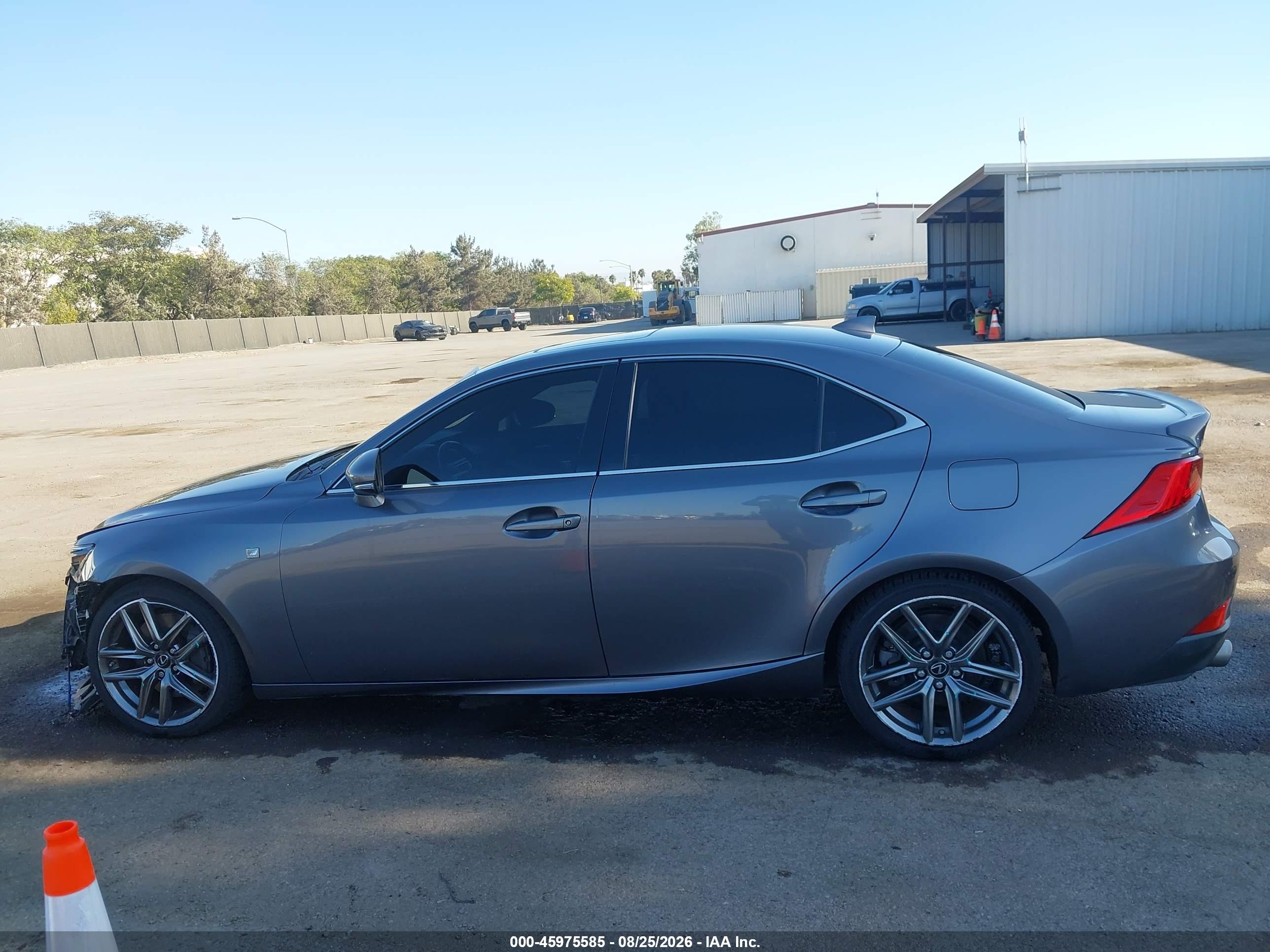 2018 LEXUS IS 300
