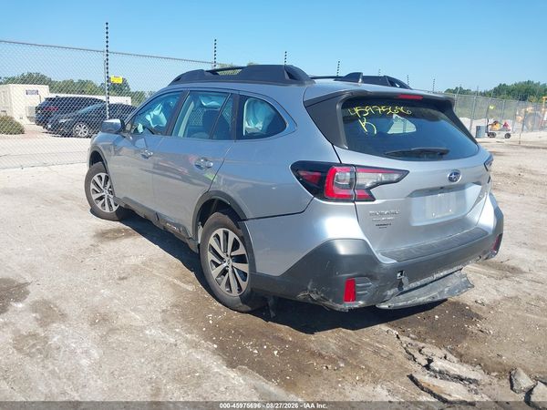 2022 SUBARU OUTBACK Base