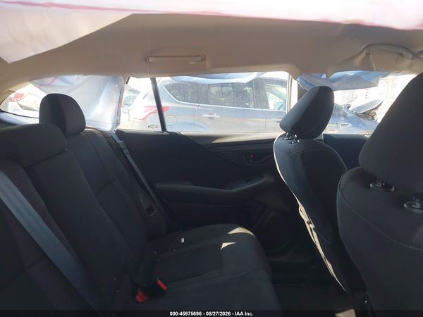 2022 SUBARU OUTBACK Base