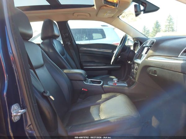 2017 CHRYSLER 300 LIMITED AWD — I5