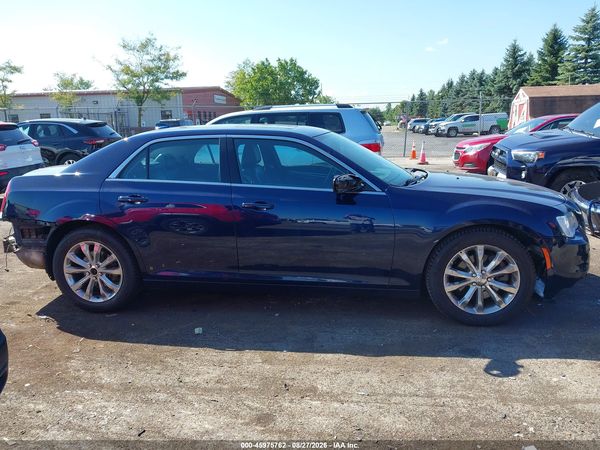 2017 CHRYSLER 300 LIMITED AWD — I116
