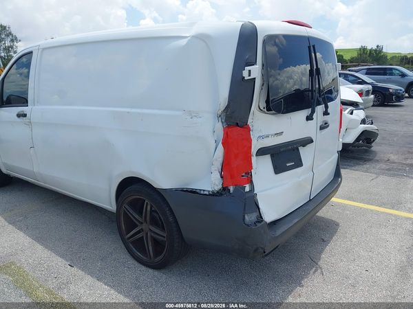 2017 MERCEDES-BENZ METRIS — I6