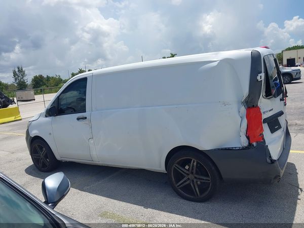 2017 MERCEDES-BENZ METRIS — I117