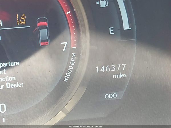 2017 LEXUS IS 200T