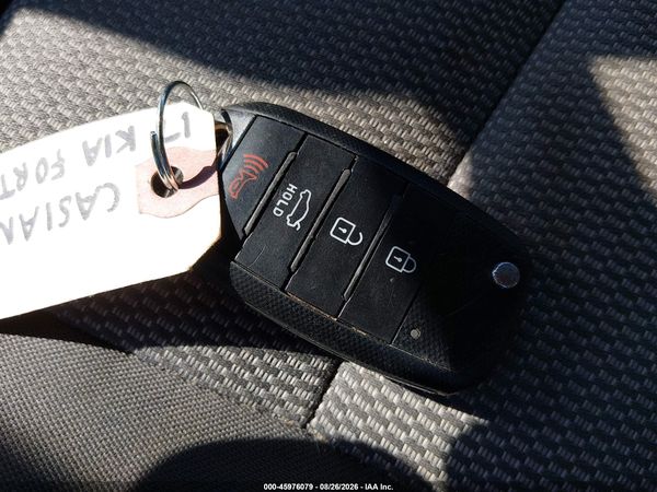 2017 KIA FORTE LX