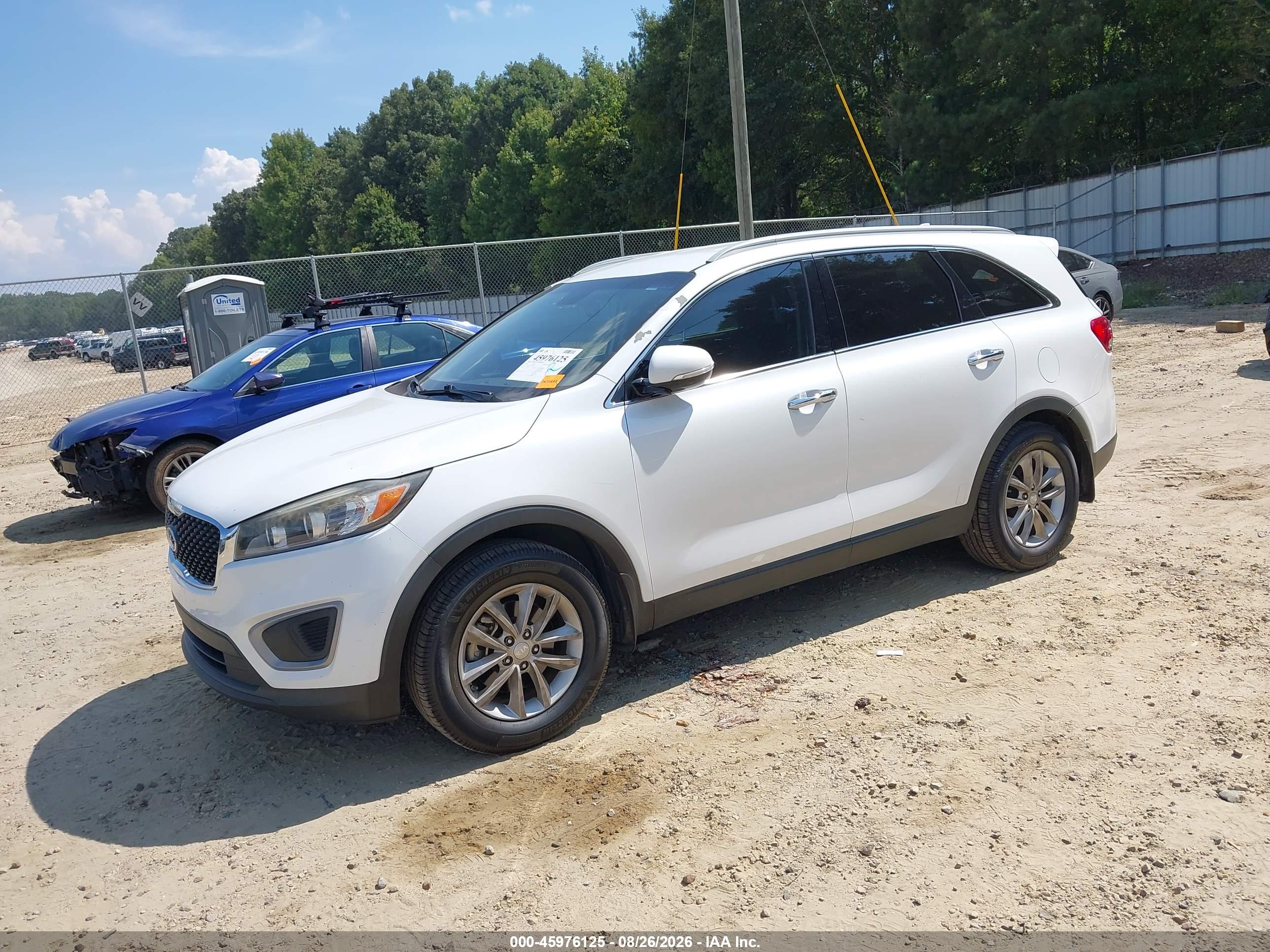 2016 KIA SORENTO 2.4L LX — I2