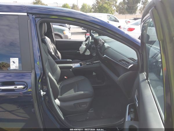 2025 TOYOTA SIENNA PLATINUM — I5