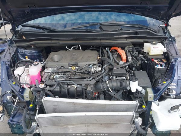 2025 TOYOTA SIENNA PLATINUM — I10