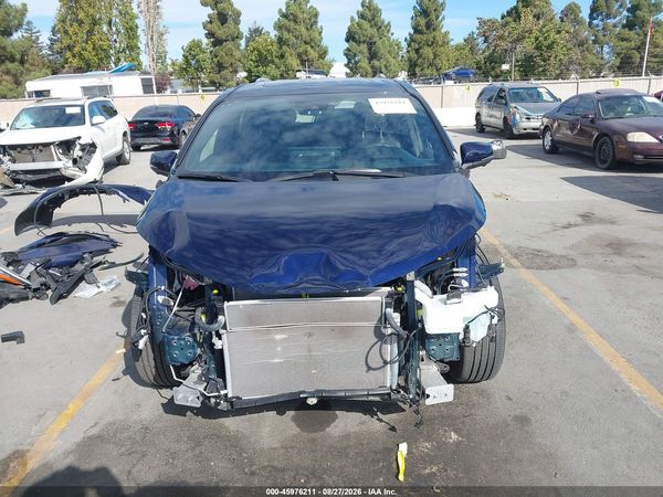 2025 TOYOTA SIENNA PLATINUM — I115