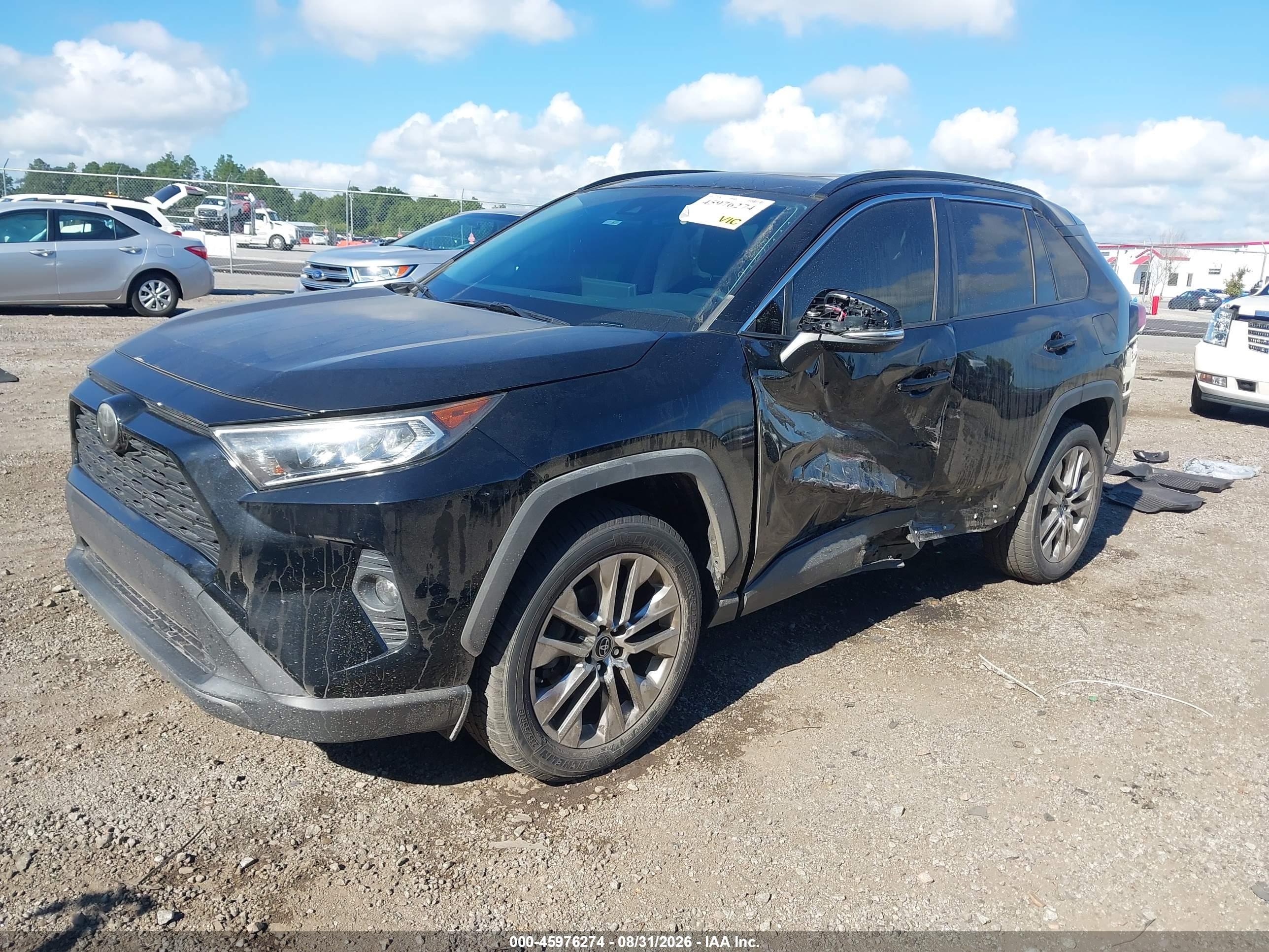 2019 TOYOTA RAV4 XLE PREMIUM — I2