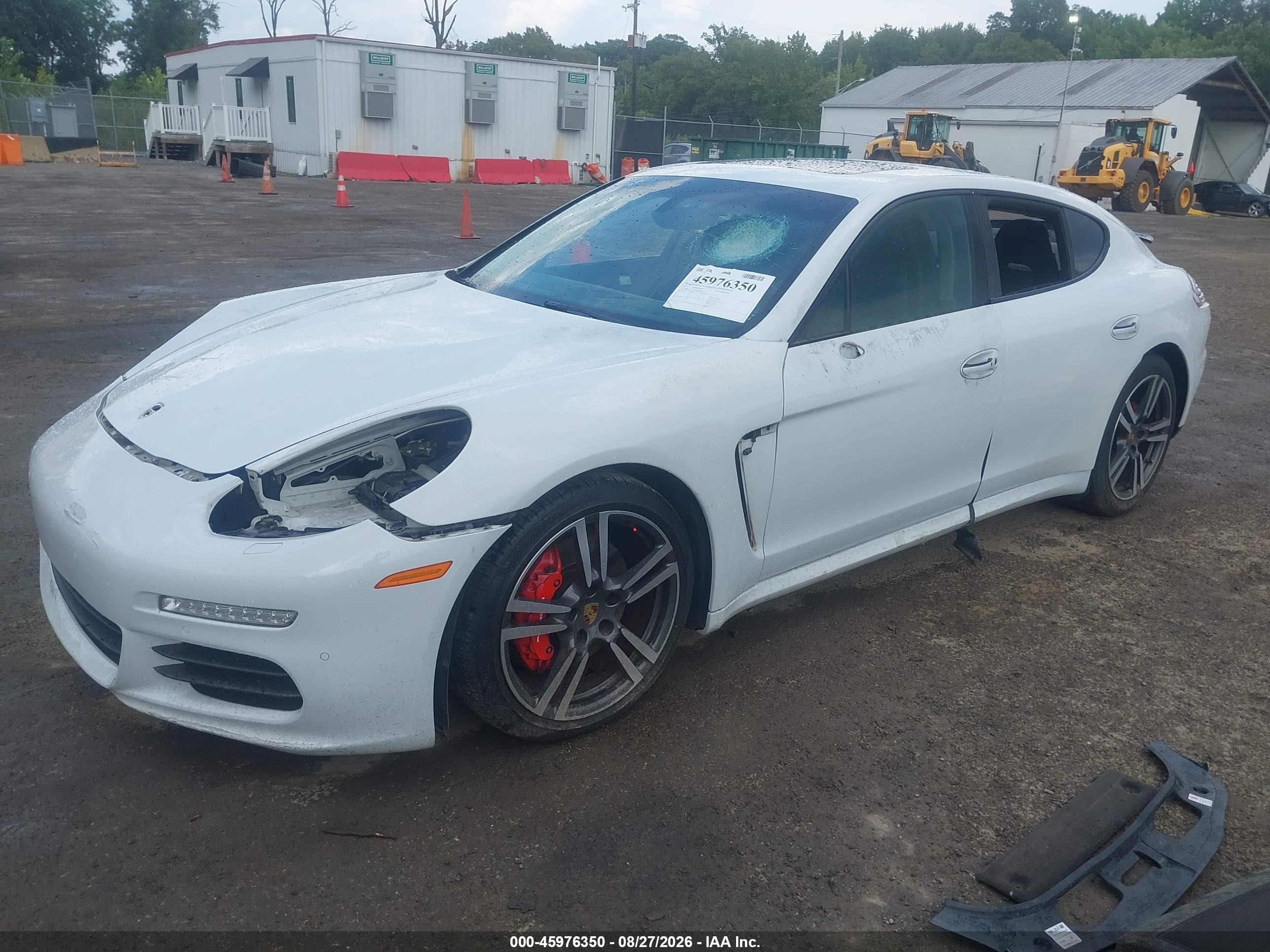 2016 PORSCHE PANAMERA 4 — I2