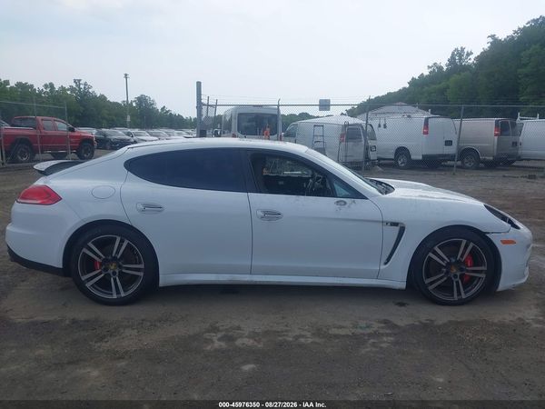 2016 PORSCHE PANAMERA 4 — I116