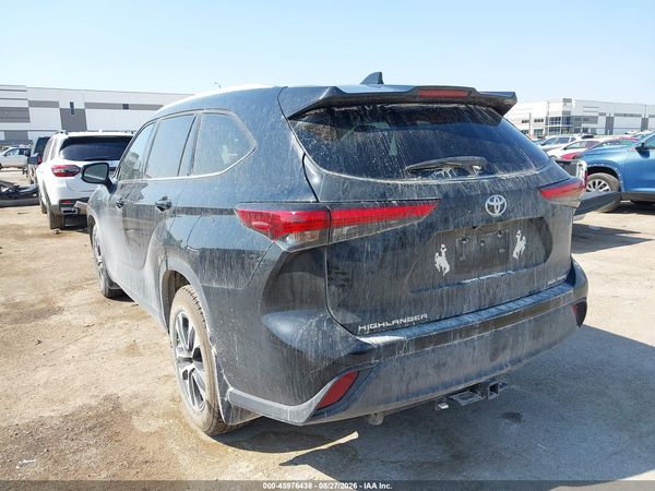 2022 TOYOTA HIGHLANDER XLE — I3