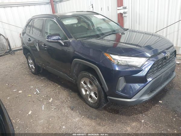 2024 TOYOTA RAV4 XLE — I1