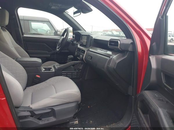 2025 TOYOTA TACOMA SR5 — I5