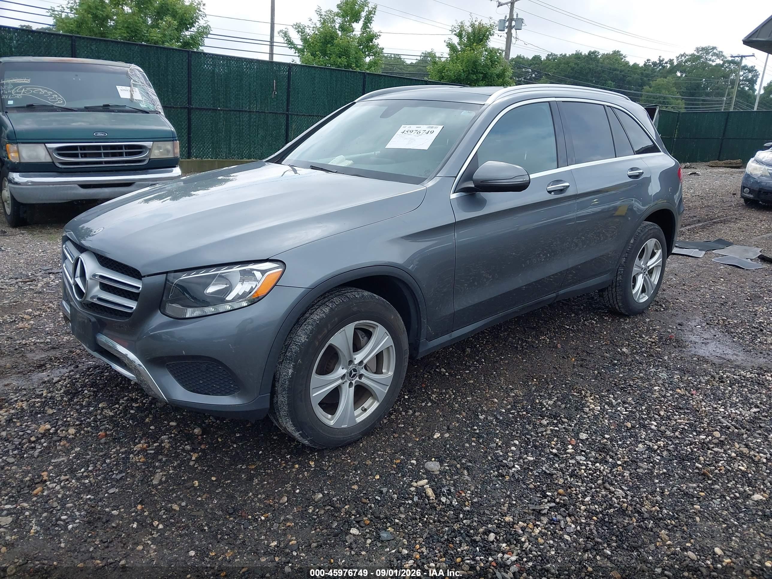 2017 MERCEDES-BENZ GLC 300 4MATIC — I2
