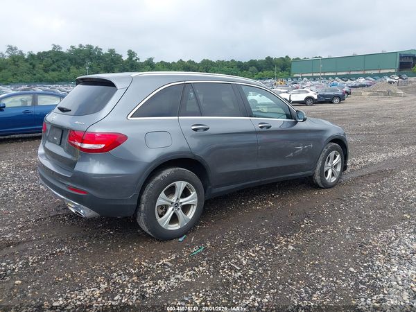2017 MERCEDES-BENZ GLC 300 4MATIC — I4