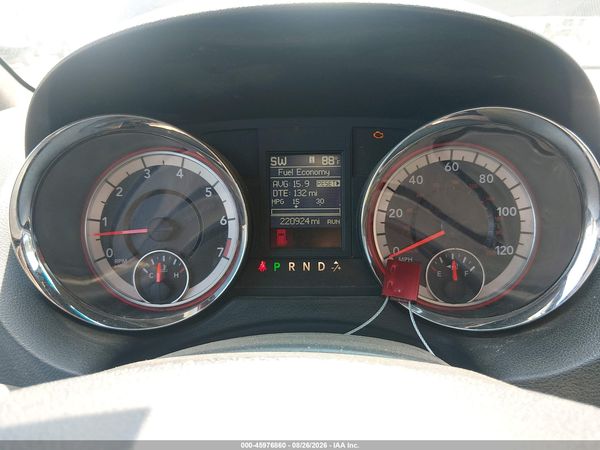 2017 DODGE GRAND CARAVAN GT — I7