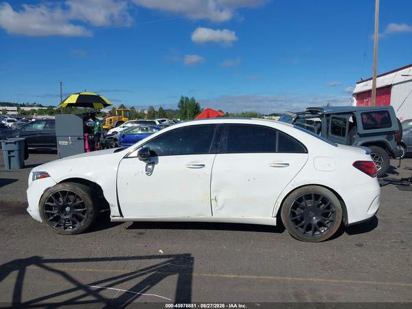 2019 MERCEDES-BENZ A 220 A220 — I117