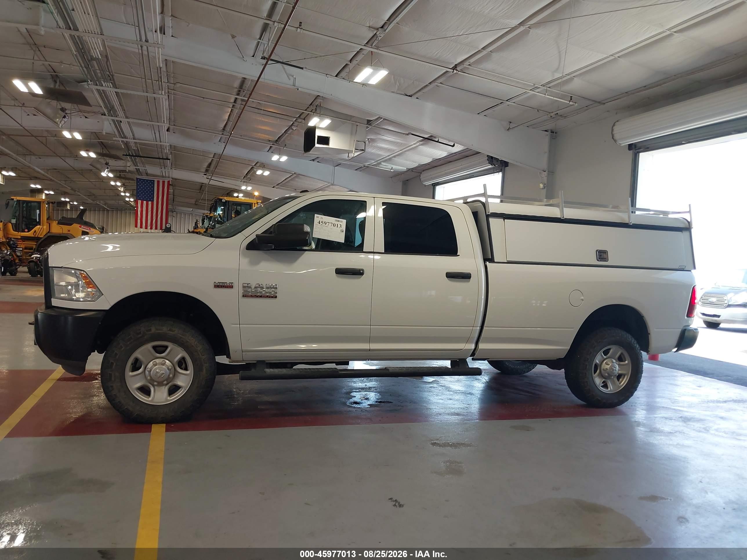 2018 RAM 3500 TRADESMAN  4X4 8' BOX