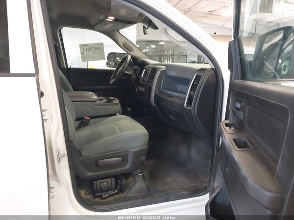 2018 RAM 3500 TRADESMAN  4X4 8' BOX