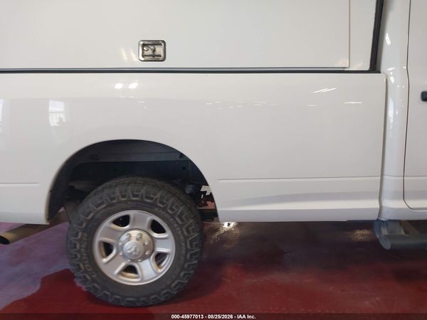 2018 RAM 3500 TRADESMAN  4X4 8' BOX