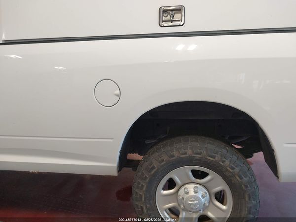 2018 RAM 3500 TRADESMAN  4X4 8' BOX