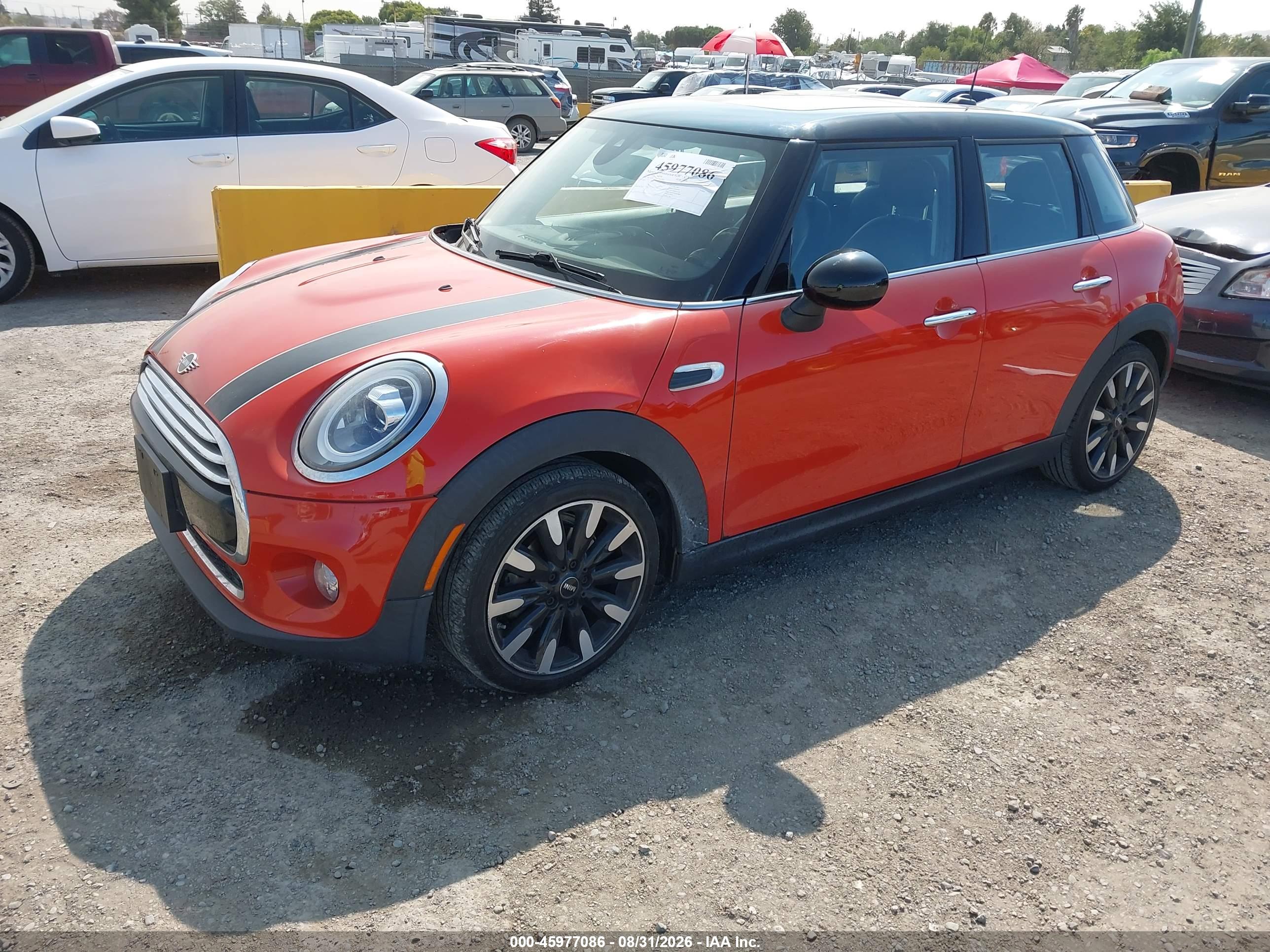 2019 MINI HARDTOP COOPER — I2