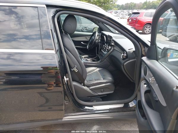 2019 MERCEDES-BENZ GLC 300 4MATIC — I5