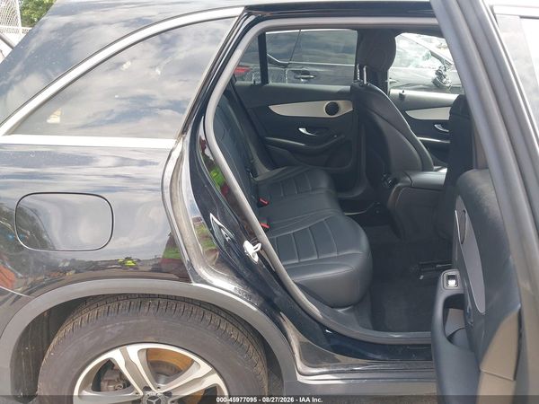 2019 MERCEDES-BENZ GLC 300 4MATIC — I8