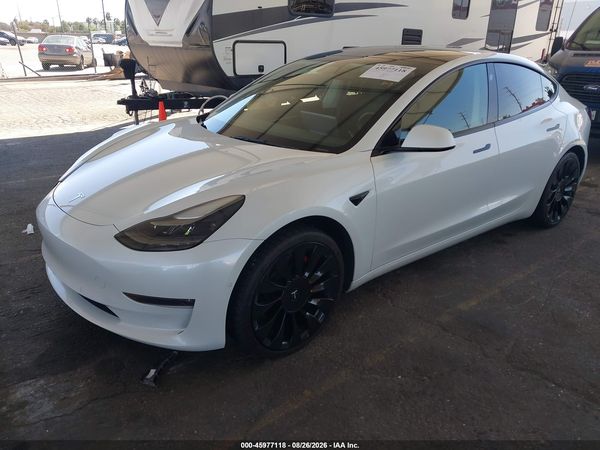 2022 TESLA MODEL 3 — I2