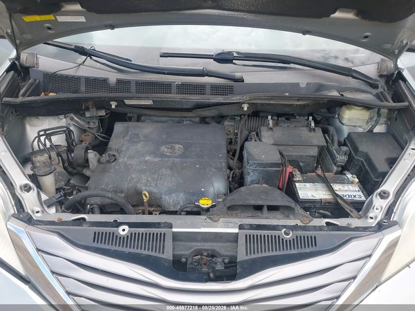 2016 TOYOTA SIENNA XLE 7 PASSENGER