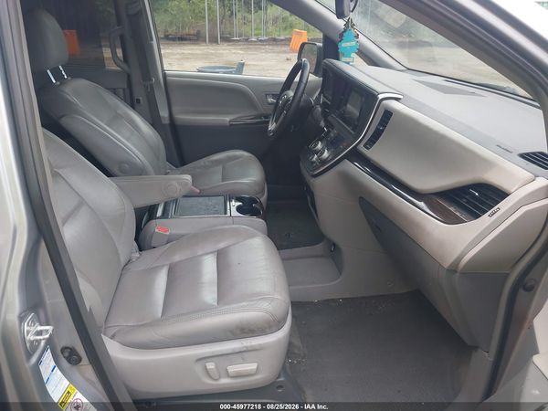 2016 TOYOTA SIENNA XLE 7 PASSENGER