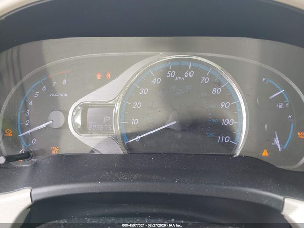 2014 TOYOTA SIENNA XLE V6 8 PASSENGER — I7