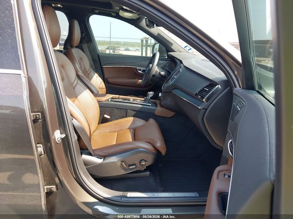 2022 VOLVO XC90 — I5