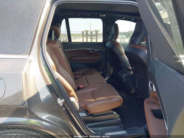 2022 VOLVO XC90 — I8