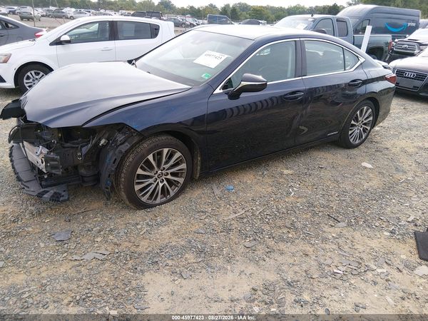 2019 LEXUS ES 300H — I2