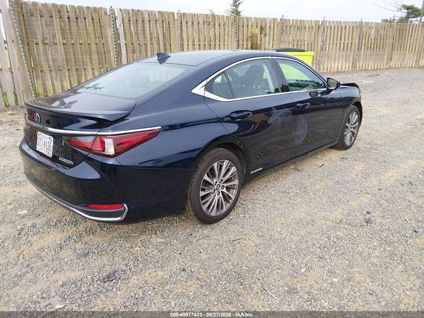 2019 LEXUS ES 300H — I4