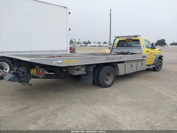 2018 RAM 5500 CHASSIS TRADESMAN/SLT — I4