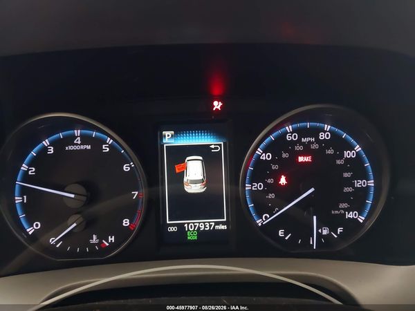 2018 TOYOTA RAV4 LE — I7