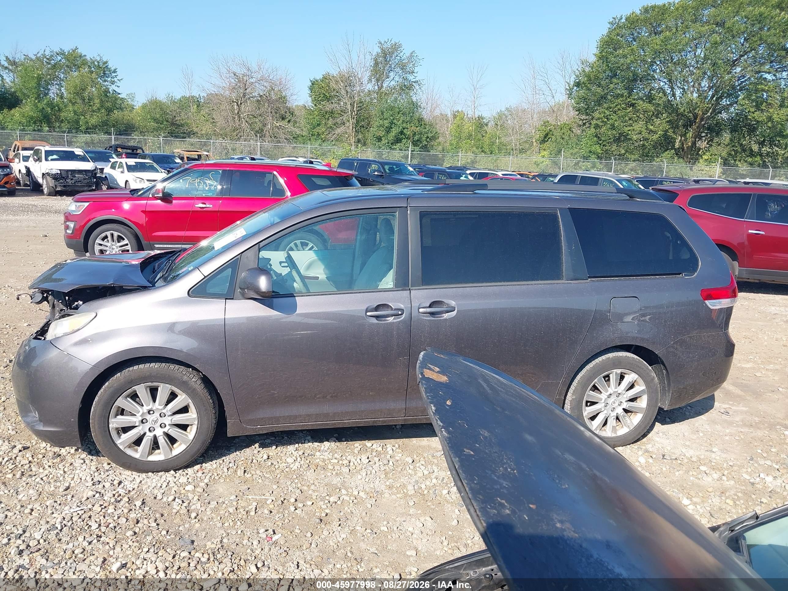 2012 TOYOTA SIENNA XLE 7 PASSENGER