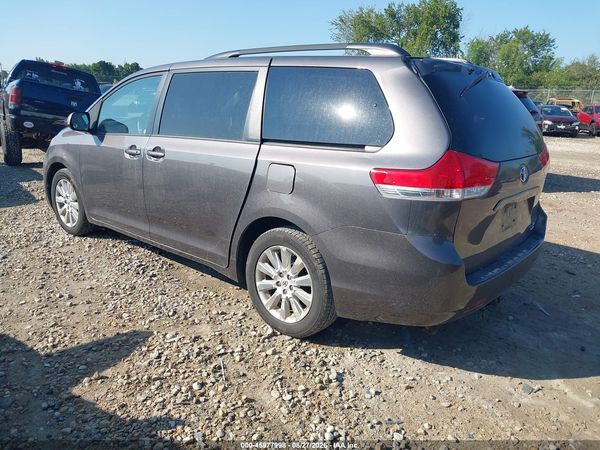 2012 TOYOTA SIENNA XLE 7 PASSENGER